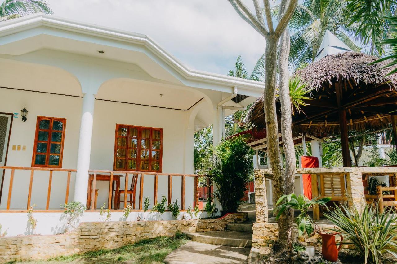 Palmera Palma Private 1-Br Bungalow In Moalboal Exteriör bild